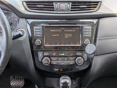 2020 Nissan Rogue - Photo 19