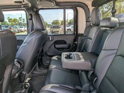 2023 Jeep Gladiator - Photo 14