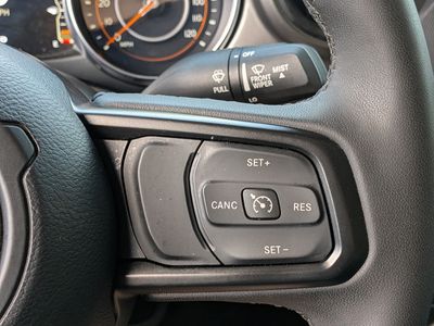 2023 Jeep Gladiator - Photo 25