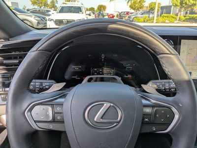 2025 Lexus RX - Photo 28