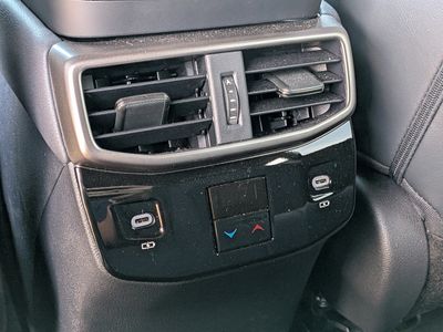 2025 Lexus RX - Photo 16