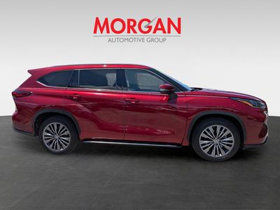 2021 Toyota Highlander - Photo 3