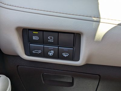 2021 Toyota Highlander - Photo 25