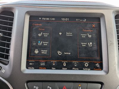 2020 Jeep Cherokee - Photo 31