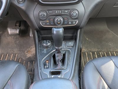 2020 Jeep Cherokee - Photo 19