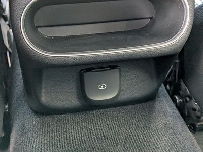 2025 Genesis GV70 - Photo 17