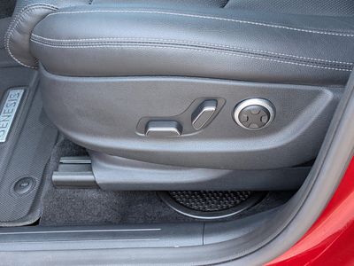 2025 Genesis GV70 - Photo 23