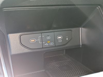2025 Kia Sorento - Photo 33