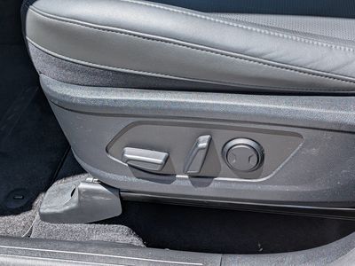 2025 Kia Sorento - Photo 23