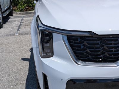 2025 Kia Sorento - Photo 10