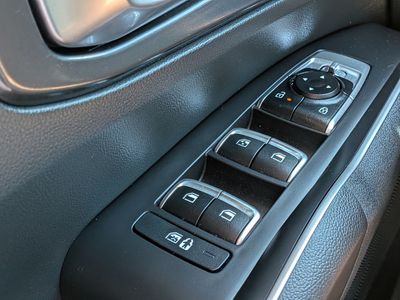 2025 Kia Sorento - Photo 24