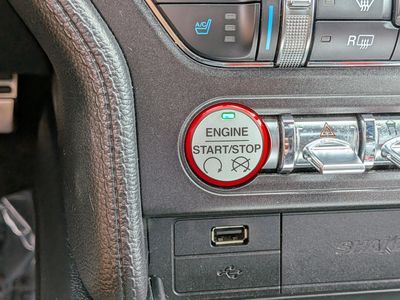 2015 Ford Mustang - Photo 26