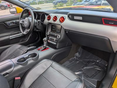 2015 Ford Mustang - Photo 15