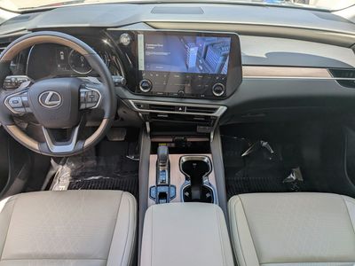 2023 Lexus RX - Photo 17