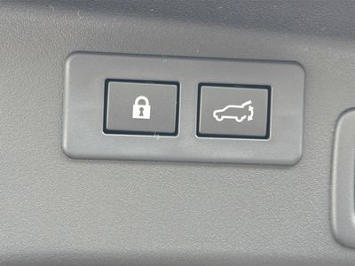 2026 Subaru Outback — photo 10 view