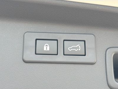 2026 Subaru Outback — photo 12 view