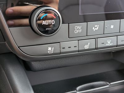 2026 Subaru Outback — photo 27 view