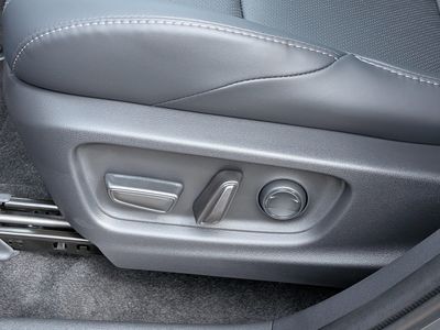 2026 Subaru Uncharted - Photo 22