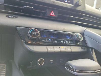 2025 Hyundai Elantra - Photo 21