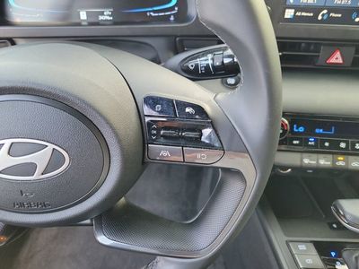 2025 Hyundai Elantra - Photo 16