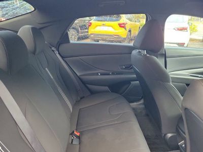 2025 Hyundai Elantra - Photo 30