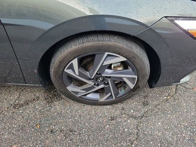 2025 Hyundai Elantra - Photo 6