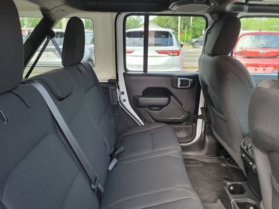 2022 Jeep Wrangler - Photo 31