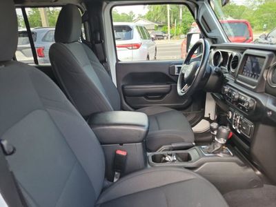 2022 Jeep Wrangler - Photo 34