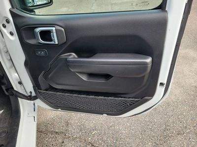 2022 Jeep Wrangler - Photo 35