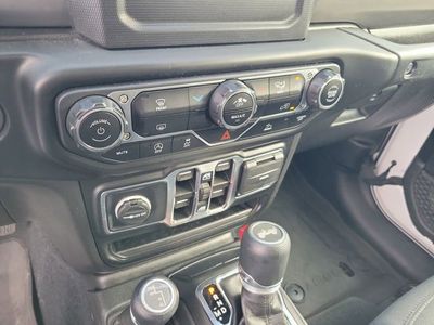 2022 Jeep Wrangler - Photo 22