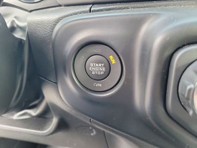 2022 Jeep Wrangler - Photo 24