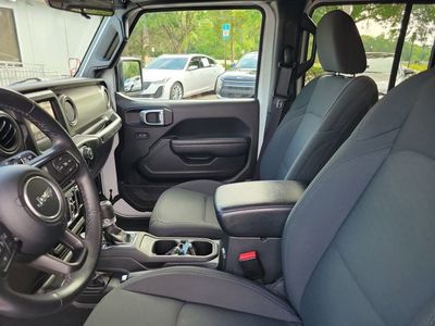 2022 Jeep Wrangler - Photo 13