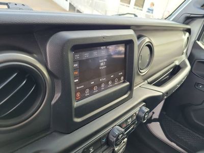 2022 Jeep Wrangler - Photo 20