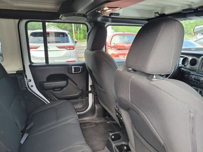 2022 Jeep Wrangler - Photo 30