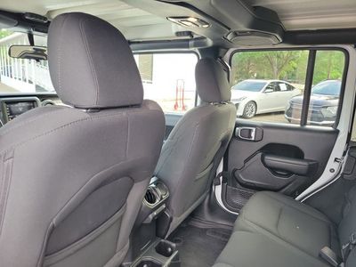 2022 Jeep Wrangler - Photo 27