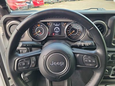 2022 Jeep Wrangler - Photo 18