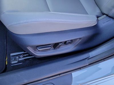 2025 Toyota Camry — photo 14 view