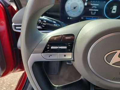 2024 Hyundai Elantra - Photo 15