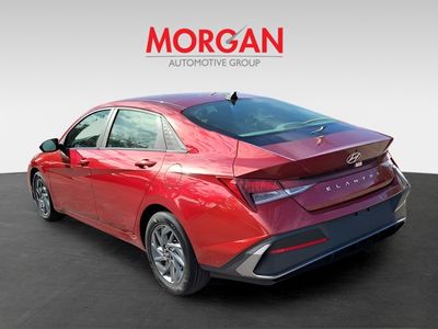 2024 Hyundai Elantra - Photo 3