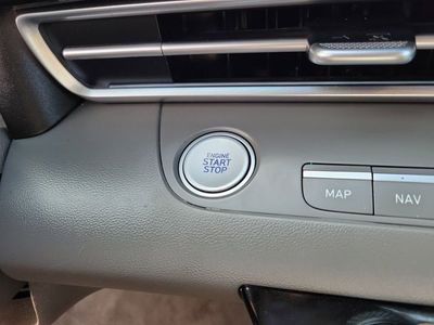 2024 Hyundai Elantra - Photo 24