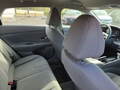 2024 Hyundai Elantra - Photo 30