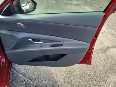 2024 Hyundai Elantra - Photo 35