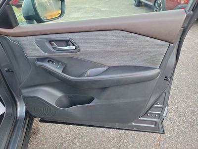 2023 Nissan Rogue - Photo 37