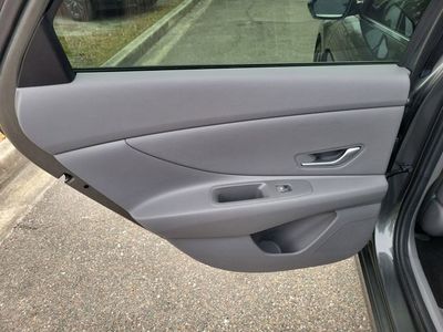 2024 Hyundai Elantra - Photo 29