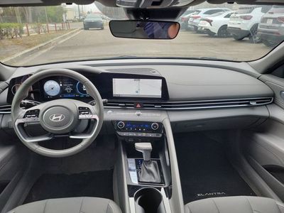 2024 Hyundai Elantra - Photo 25