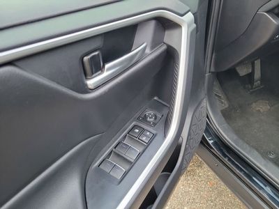 2024 Toyota RAV4 - Photo 12