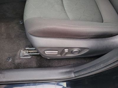 2024 Toyota RAV4 - Photo 15