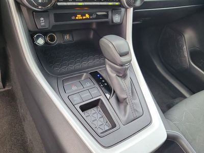 2024 Toyota RAV4 - Photo 24