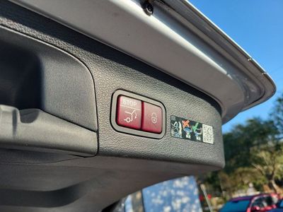 2025 Mercedes-Benz GLS - Photo 11
