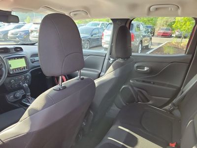 2022 Jeep Renegade - Photo 28